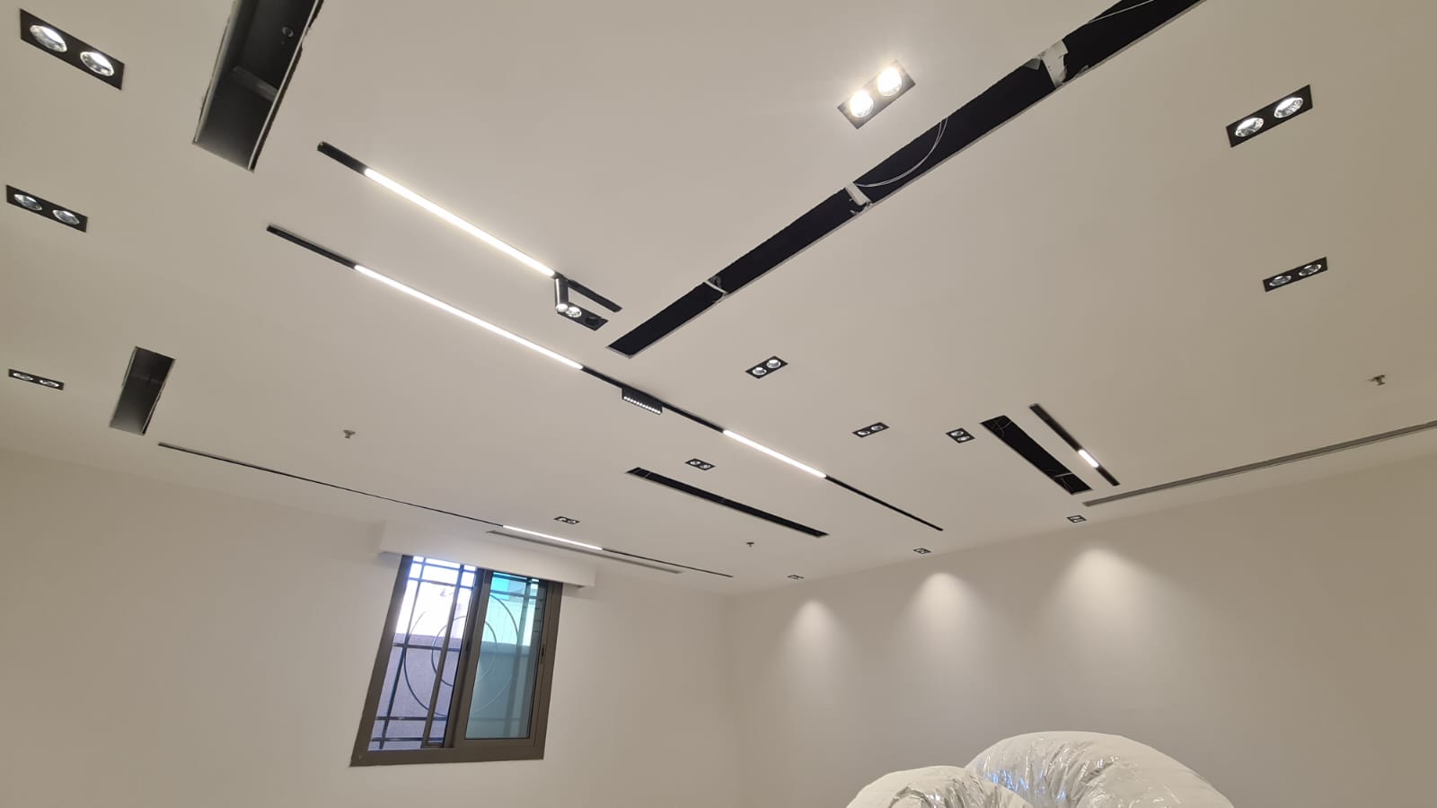 Villa interior design and painting project in Riyadh